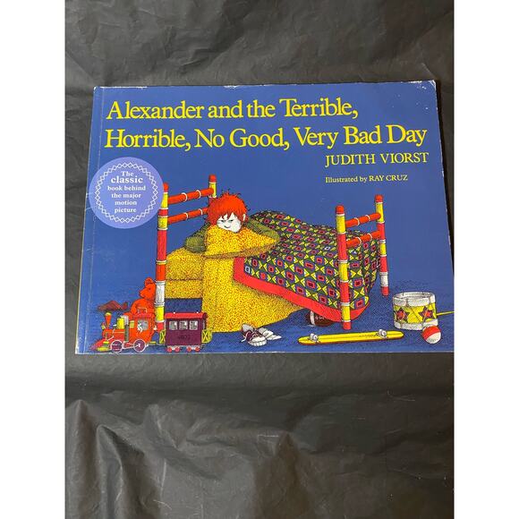 Childrens Books Lot of 7 Bedtime Story Early Reader Read Along Titles Below - Picture 4 of 9